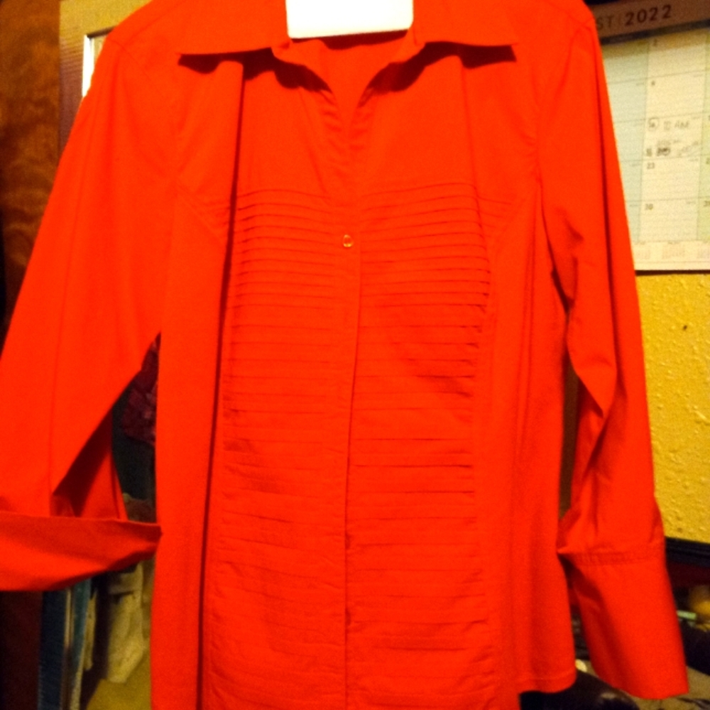 Beautiful cuffed blouse